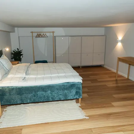 Center 99m2 Andel Family For 6 Bath And Shower Self Check In Appartement Prague