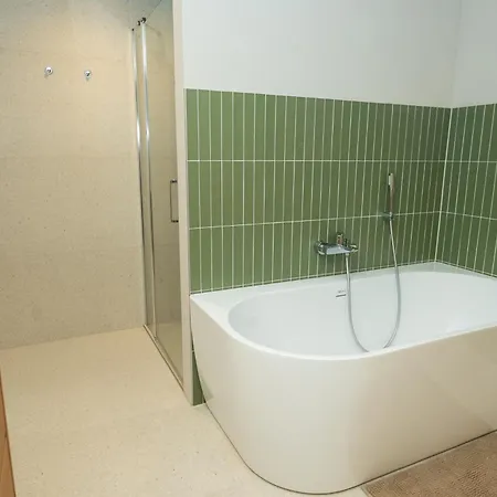Center 99m2 Andel Family For 6 Bath And Shower Self Check In *