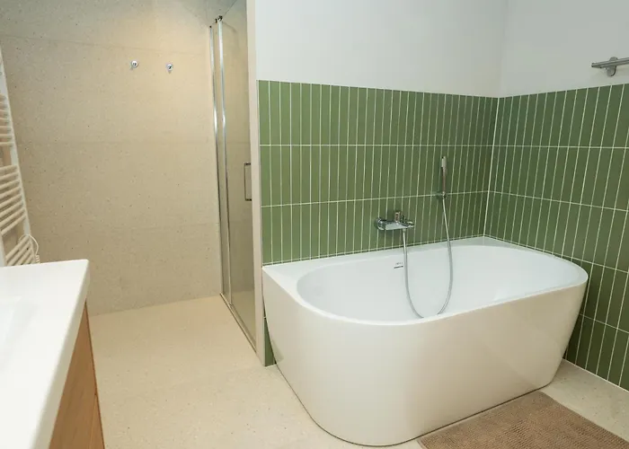 Center 99m2 Andel Family For 6 Bath And Shower Self Check In *