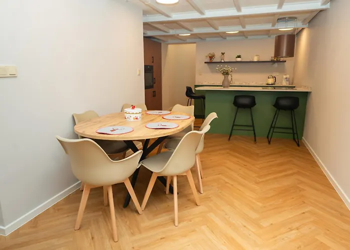 Appartement Center 99m2 Andel Family For 6 Bath And Shower Self Check In *