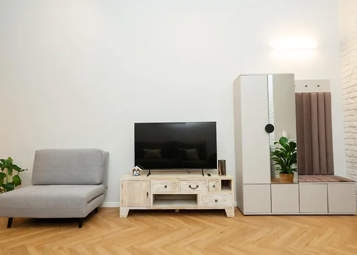 Center 99m2 Andel Family For 6 Bath And Shower Self Check In * 프라하